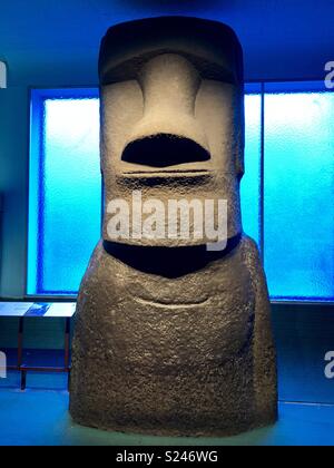 dum dum natural history museum rock from Easter Island new york city ...