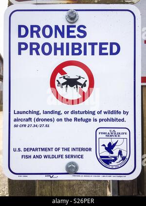 Drones prohibited sign post in order to protect wildlife, Cannon Beach, Oregon, USA. Stock Photo