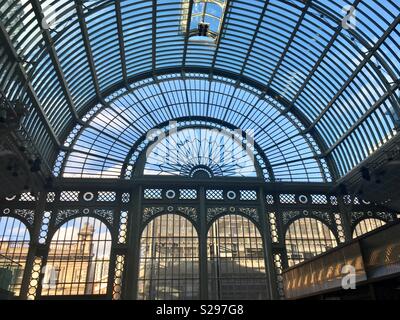 Royal Opera House Covent Garden ‘open up’ architecture from inside Stock Photo