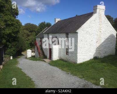 Coshkib Hill Farm - built originally in the 1850’s at Cushendall Co. Antrim which was dismantled and re-erected at the Ulster Folk and Transport Museum at Cultra, Holywood, Co. Down in 1965. Stock Photo