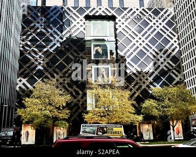 Burberry building chicago hi-res stock photography and images - Alamy
