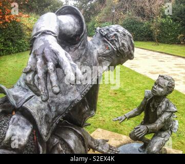 Detail of the sculpture of Edward Alleyn, Elizabethan actor and entrepreneur, in the gardens of Dulwich College almshouses, London Stock Photo