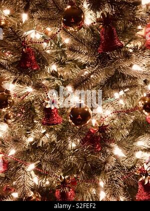 christmas tree with red white and green lights