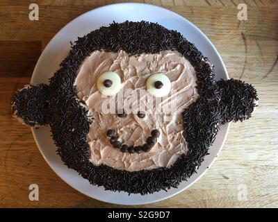 How To Make An Easy But Awesome Monkey Birthday Cake