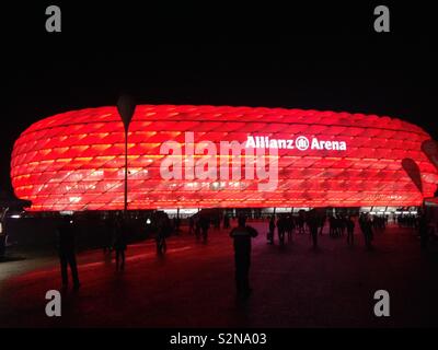 Allianz Arena Fussball Arena Munchen Schlauchboot The Home