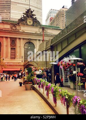 The Pershing Square Plaza across from Grand Central terminal on 42nd St. at Park Avenue, New York City, USA Stock Photo
