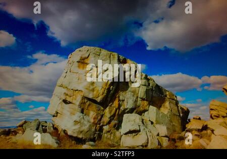 Okotoks erratic, quartzite rock, tourist attraction, Alberta, Canada Stock Photo