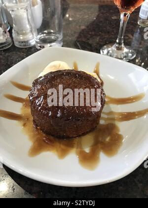 Sticky Toffee Pudding Stock Photo - Alamy