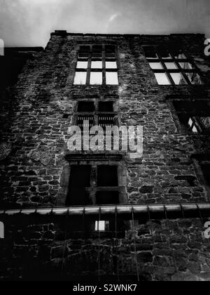 Black and white image ruins of Hardwick Old Hall, Derbyshire, England. Tudor period house built between 1587-96 for Bess of Hardwick, Elizabeth Shrewsbury Stock Photo