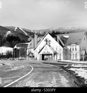 Black and white image of a building at Sugarbush Resort, Warren, Vermont, United States Stock Photo