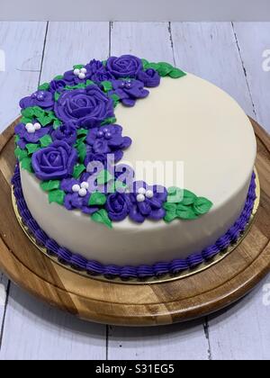 Purple Flower Cake - Fondant Cakes in Lahore - Cake Feasta