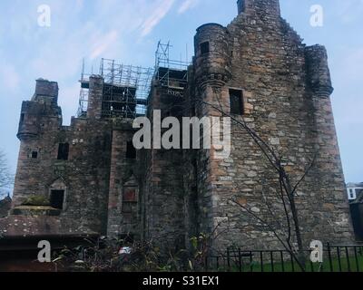 Turreted Towers of Maclellan’s Castle, Kirkcudbright, Kirkcudbrightshire, Dumfries and Galloway, Scotland Stock Photo