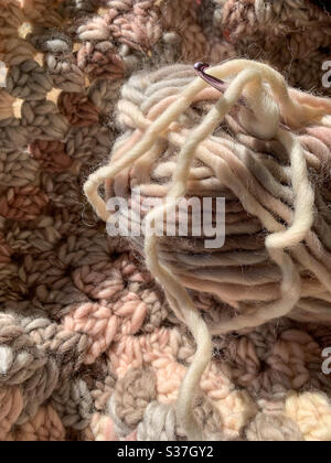 Ball of wool yarn and crochet hook isolated on white background Stock ...