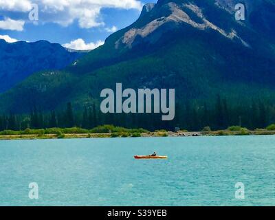 Travelling Alberta, Gap Lake, Canadian Rockies, Kananaskis Country, scenic, Bow Valley Provincial Park, tourism, landscape, Lakes, mountains canoeing, paddle, recreational, keeping fit, relaxation Stock Photo
