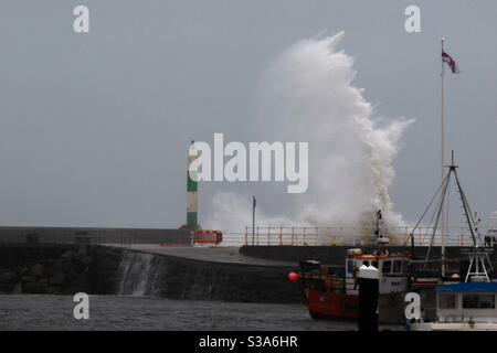 Aberystwyth, West Wales, UK. Sunday 4th October 2020. News: Storm Alex hits Aberystwyth with strong winds and high waves. Photo credit ©️Rose Voon / Alamy Live News. Stock Photo