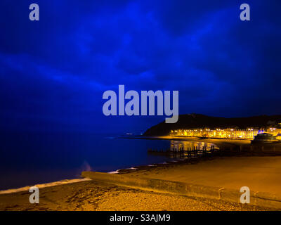 Aberystwyth, West Wales, UK. Wednesday 21st October 2020. News: a stunning bluehour fills the skies in Aberystwyth. Photo Credit ©️ Rose Voon / Alamy Live News. Stock Photo