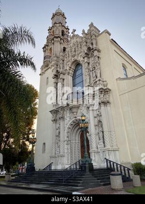 LOS ANGELES, CA, JUL 2020: St Vincent De Paul Catholic Church, near University of Southern California, Exposition Park, and Downtown LA. Stock Photo