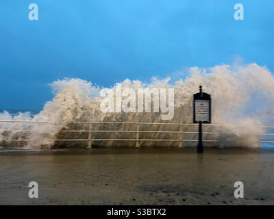 Aberystwyth, West Wales, UK. Wednesday 16th December 2020. Weather: wild waves batter the sea wall of Aberystwyth on a bitterly cold morning. Photo Credit ©️ Rose Voon / Alamy Live News. Stock Photo