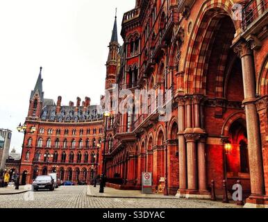 Forecourt entrance to the magnificent Victorian Gothic St Pancras International railway station, London. Stock Photo