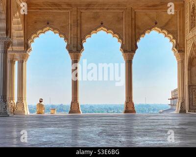 Morning strolls through Agra fort. A moment of serenity. Stock Photo