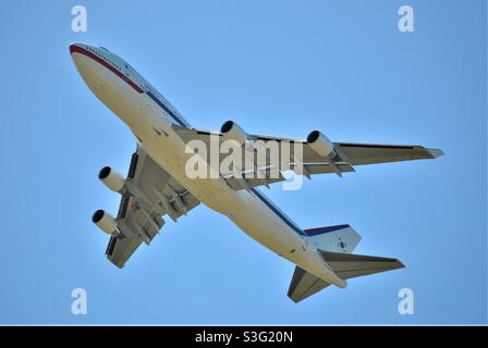 G7 Summit Cornwall: South Korean President Moon Jae-In leaves Newquay Airport onboard his airplane. Stock Photo