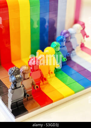 Lego celebrates diversity with rainbow set for Pride Month - Los Angeles  Times