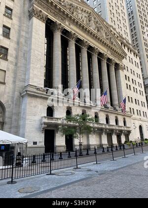 New York Stock Exchange, Afternoon time in July 2021 during lockdown & Covid 19 Stock Photo