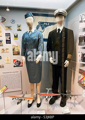 Cradle of aviation museum mannequins dressed in Pan American Airways stewardess and pilot uniforms, 2021, Garden City Long Island, New York, USA USA Stock Photo