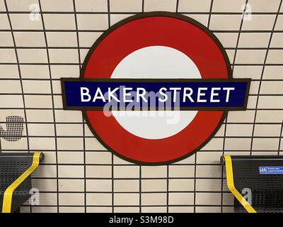 Baker Street Tube Station Sign Stock Photo - Alamy