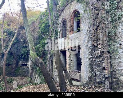 Abandoned overgrown fortifications hidden away in Kent countryside Stock Photo