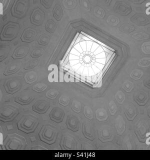 Black and white photo of ceiling with skylight in atrium of building 7 (Rogers Building) on Massachusetts Institute of Technology (MIT) campus Stock Photo