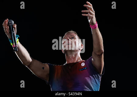 SÃO PAULO, BRAZIL - MARCH, 10. : Coldplay frontman Chris Martin performs Music Of Spheres tour  in Morumbi Stadium. March,10, 2023. in São Paulo, Brazil Credit: Adriana Spaca/Alamy Live News Stock Photo