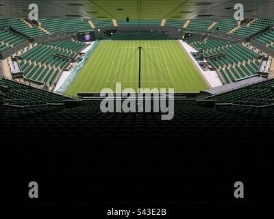 A general view of centre court at the All England Lawn Tennis Club AELTC at Wimbledon. Stock Photo