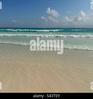 February, 2023, Playa Gaviota Azul, Hotel Zone, Cancun, Quintana Roo, Yucatan Peninsula, Mexico Stock Photo