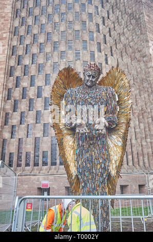 Coventry, UK. 15th Mar, 2019. Installation by workmen of the knife angel sculpture (composed of 100,000 weapons removed from the streets of the UK) outside Coventry cathedral, England, on friday 15th march 2019 Credit: Michael Foley/Alamy Live News Stock Photo