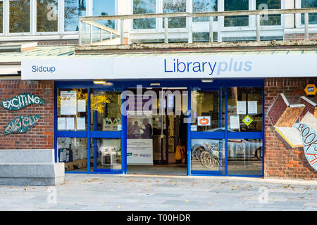 Sidcup Library, Hadlow Road, Sidcup, Kent Stock Photo