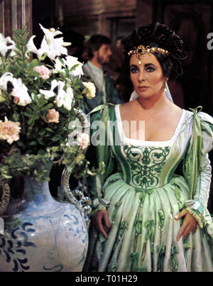 RICHARD BURTON, ELIZABETH TAYLOR, THE TAMING OF THE SHREW, 1967 Stock Photo