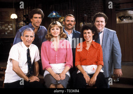 NICHOLAS COLASANTO, TED DANSON, SHELLEY LONG, JOHN RATZENBERGER, RHEA PERLMAN, GEORGE WENDT, CHEERS, 1982 Stock Photo