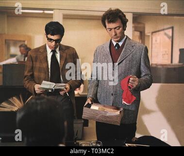 CLINT EASTWOOD, DIRTY HARRY, 1971 Stock Photo