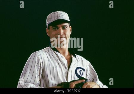 RAY LIOTTA, FIELD OF DREAMS, 1989 Stock Photo