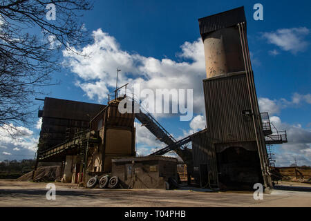 Cemex UK Eversley Concrete Plant, Quarry & Landfill Stock Photo - Alamy