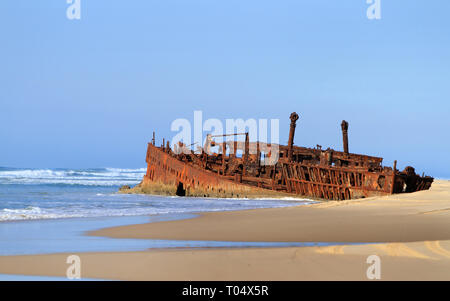 The SS Maheno ship wreck on Fraser Isand.   It was washed ashore by a cyclone in 1935 when it was being towed from Sydney to Japan to be scrapped. Stock Photo