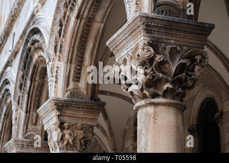 Architectural pillar detail and stonework on the exterior of a building in Dubrovnik old town, Croatia Stock Photo