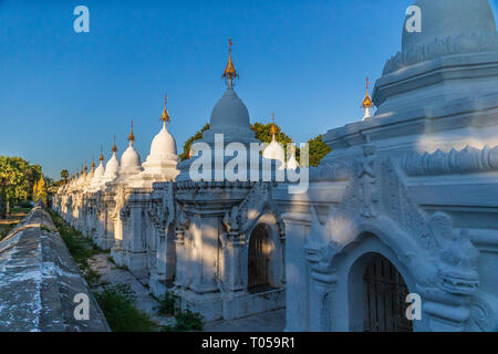 Kuthodaw pagoda in Mandalay, Burma Myanmar Stock Photo