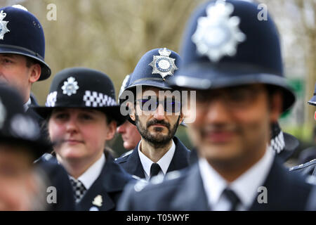 London, UK. 17th March 2019.  Members of the Met Police at the start of St Patrick's Day parade in central London.   Credit: Dinendra Haria/Alamy Live News Stock Photo