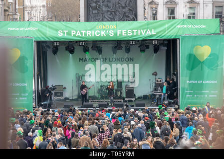 London, UK, 17 March 2019  The London St Patrick's Day Festival, now in its 17th year, attracts more than 125,000 people to events across London and to the parade and festival in central London and Trafalgar Square. This year’s theme is #LondonIsOpen.   Credit: Ilyas Ayub/ Alamy Live News