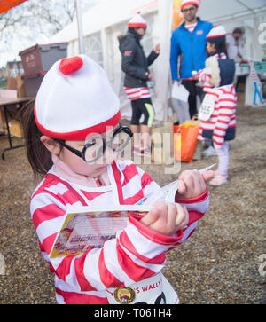 London, UK. 17th Mar, 2019.  10am Clapham common, The 7th wheres wally run in aid of the national literacy trust . Credit: Philip Robins/Alamy Live News