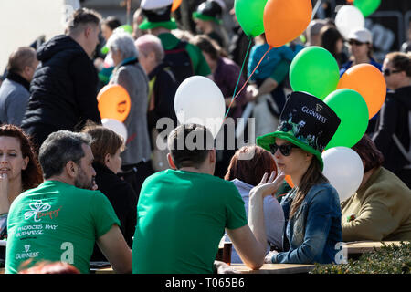 Budapest, Hungary. 17th Mar, 2019. St Patrick's Day Parade in Budapest, with thousands of visitors. Credit: Morfon Media/Alamy Live News Stock Photo