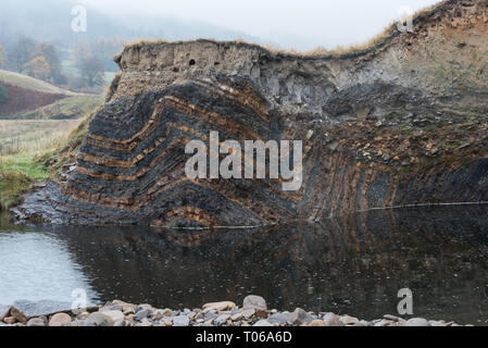 Valley Bulging Folded rock strata due to valley bulging, Peak District National Park ...