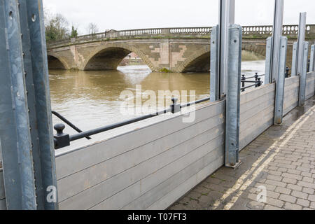 Bewdley, Shropshire, UK. 18th Mar, 2019. Flood barriers are in place in Bewdley, Shropshire. The River Severn here is rising due to recent heavy rain in Wales. Credit: Peter Lopeman/Alamy Live News Stock Photo